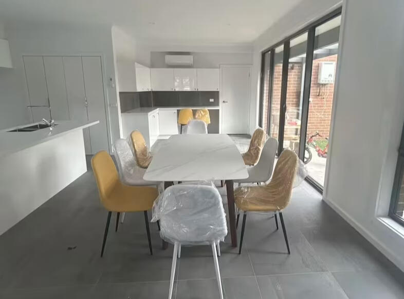 14 Bogong Ave